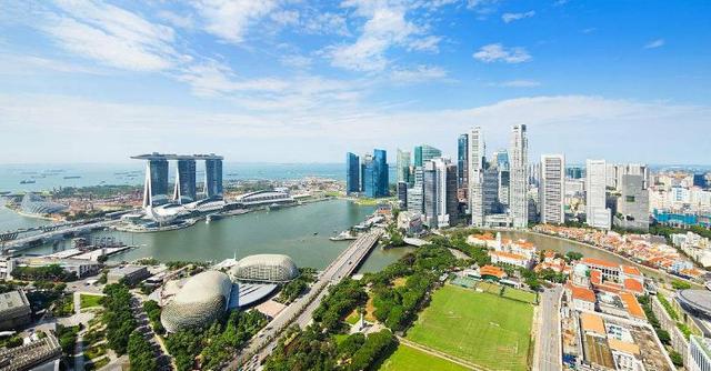 低齡留學(xué)家長要不要陪讀？解讀各國陪讀政策！